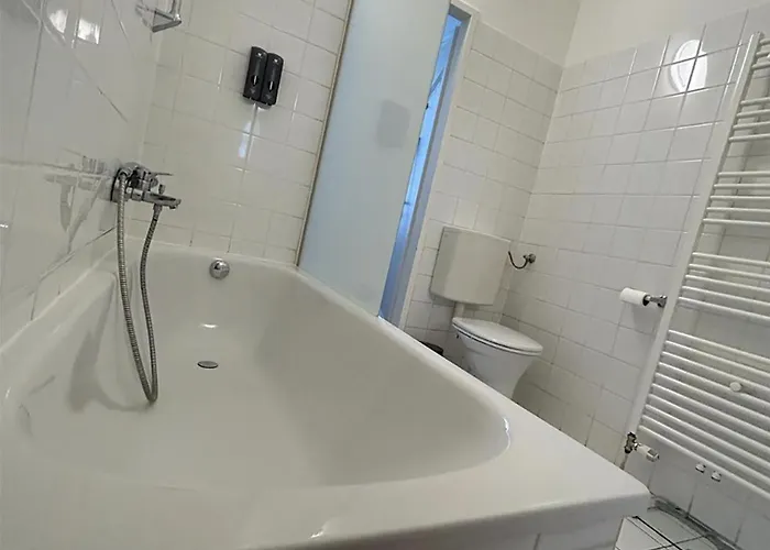 Appartement Elegance Gem With Free Parking And Fast Internet 250 Mbits *